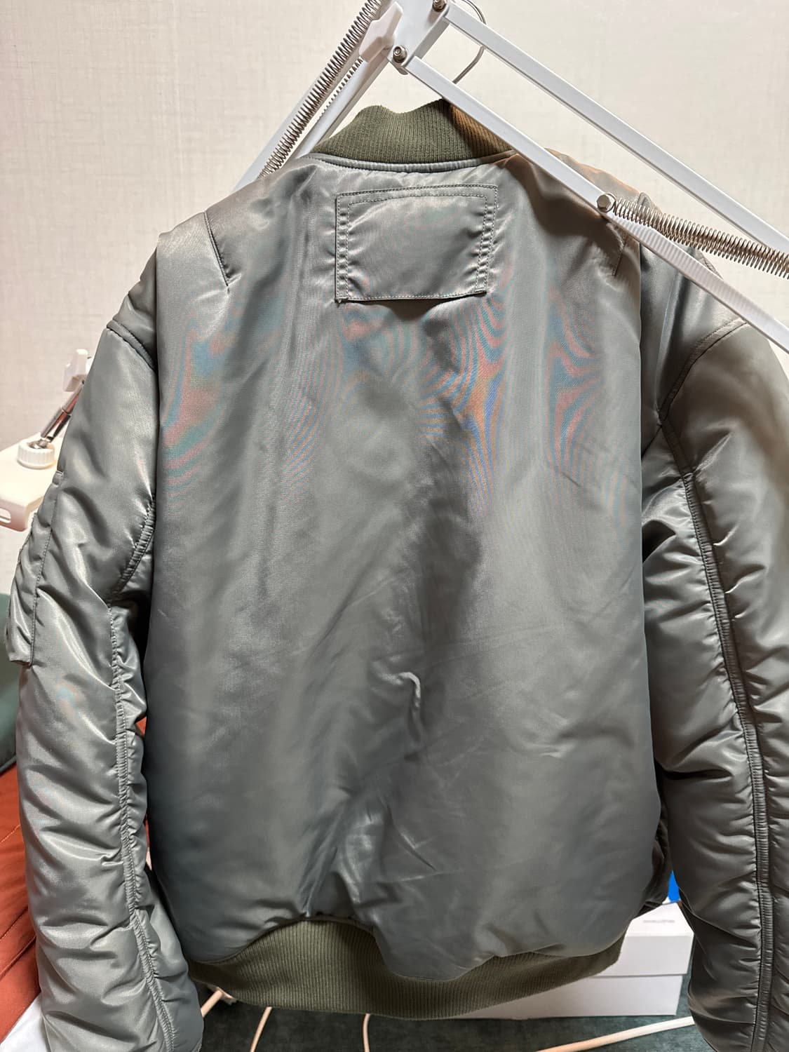 셔터(shirter) 리버시블 봄버 점퍼 세이지그린 S(1) 사이즈판매 상품이미지2