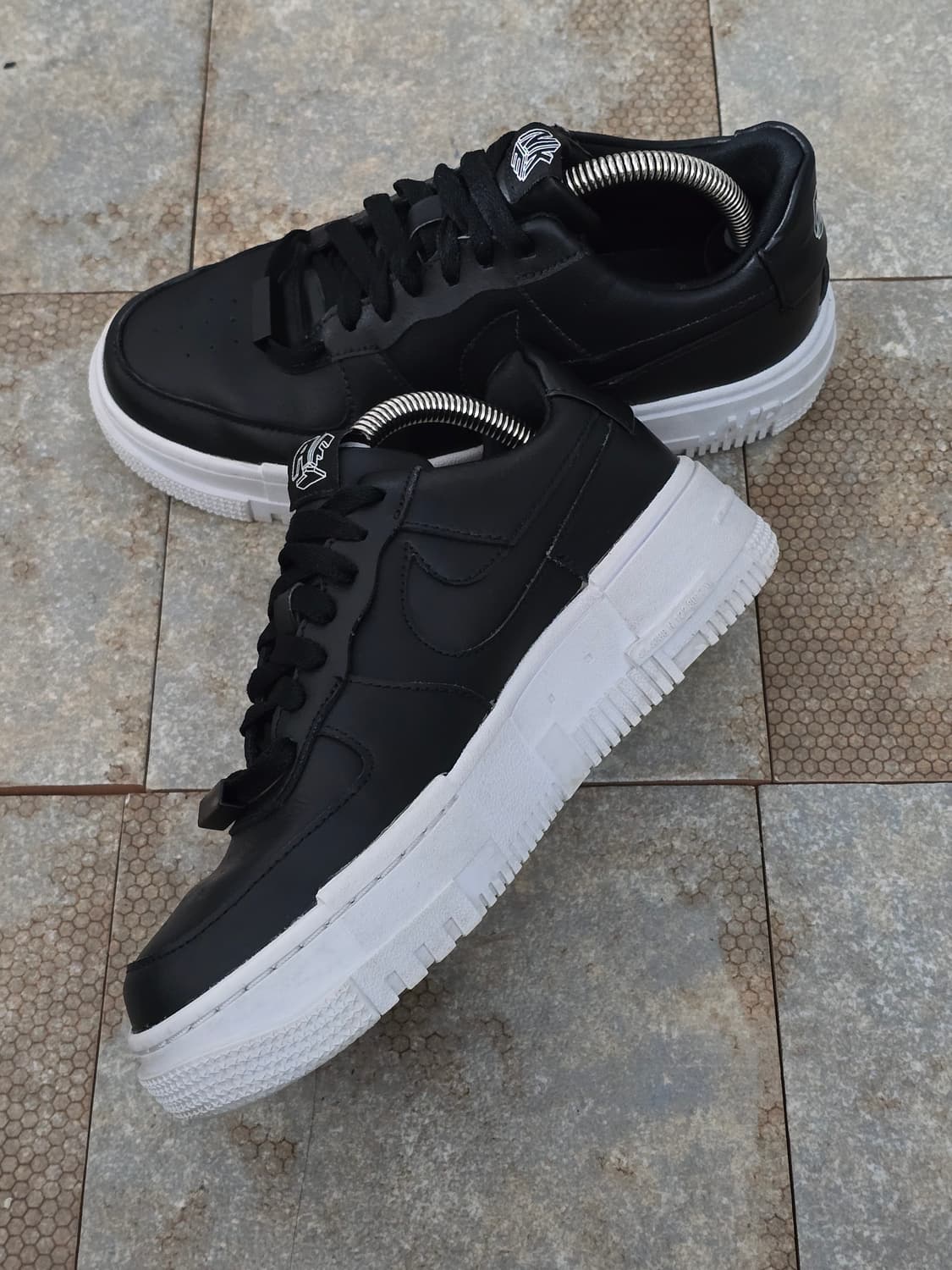 (230)나이키 에어포스 1 픽셀 검흰  상품이미지7