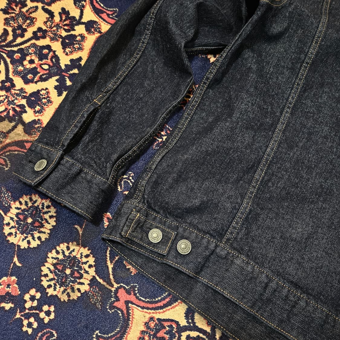 유니클로 데님 트러커 자켓 XL size 상품이미지3