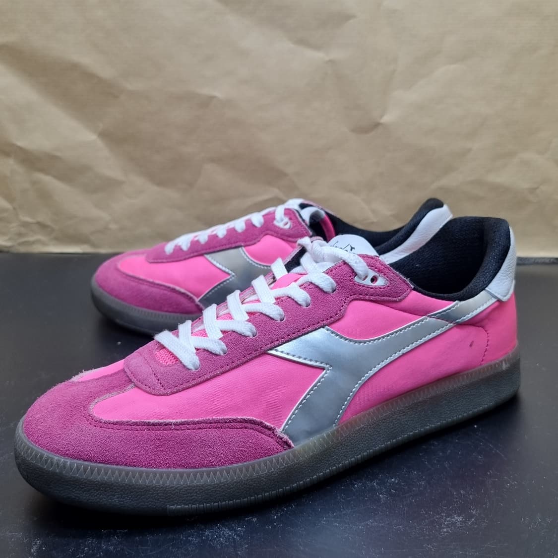 디아도라 살토 핑크 스니커즈250 상품이미지1