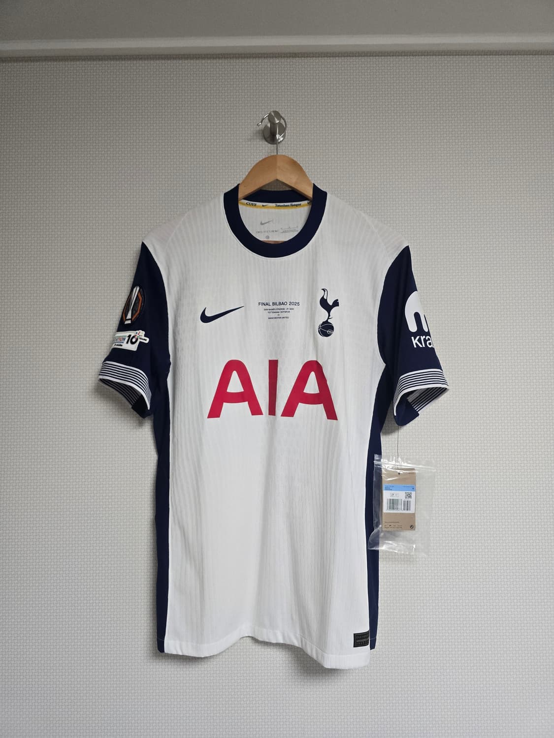 24-25 토트넘 홈 어센틱 유니폼 손흥민 유로파 FINAL 상품이미지3