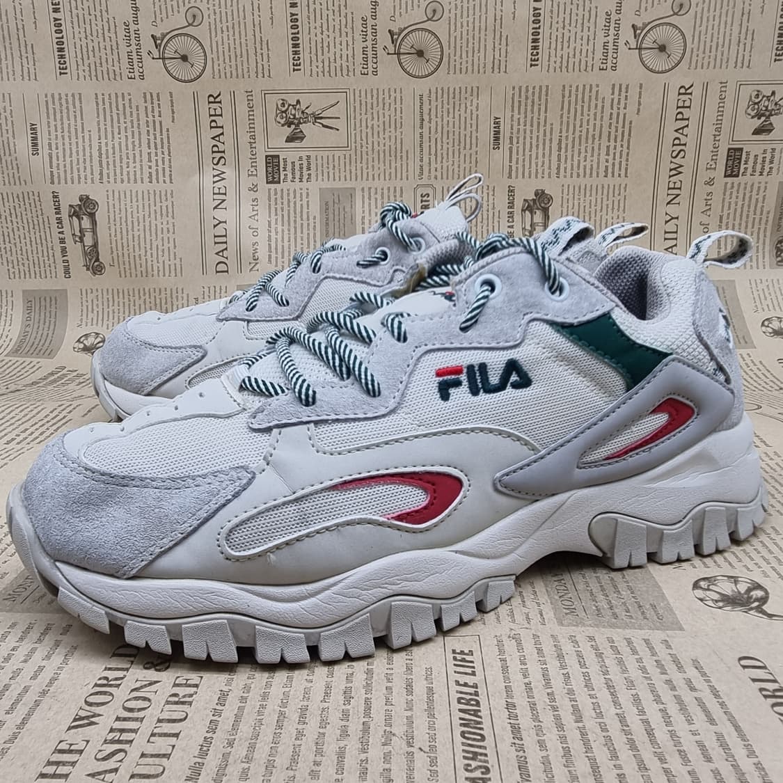 휠라 아이보리 여성운동화240  상품이미지1