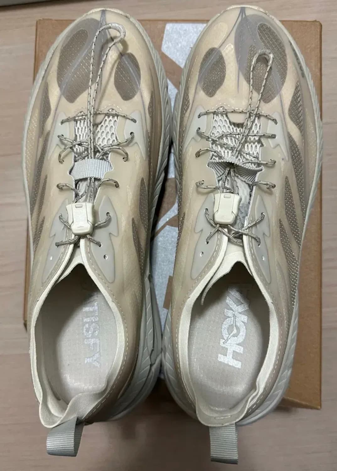 호카 x 새티스파이 마파테 스피드4 라이트 본 280 상품이미지3