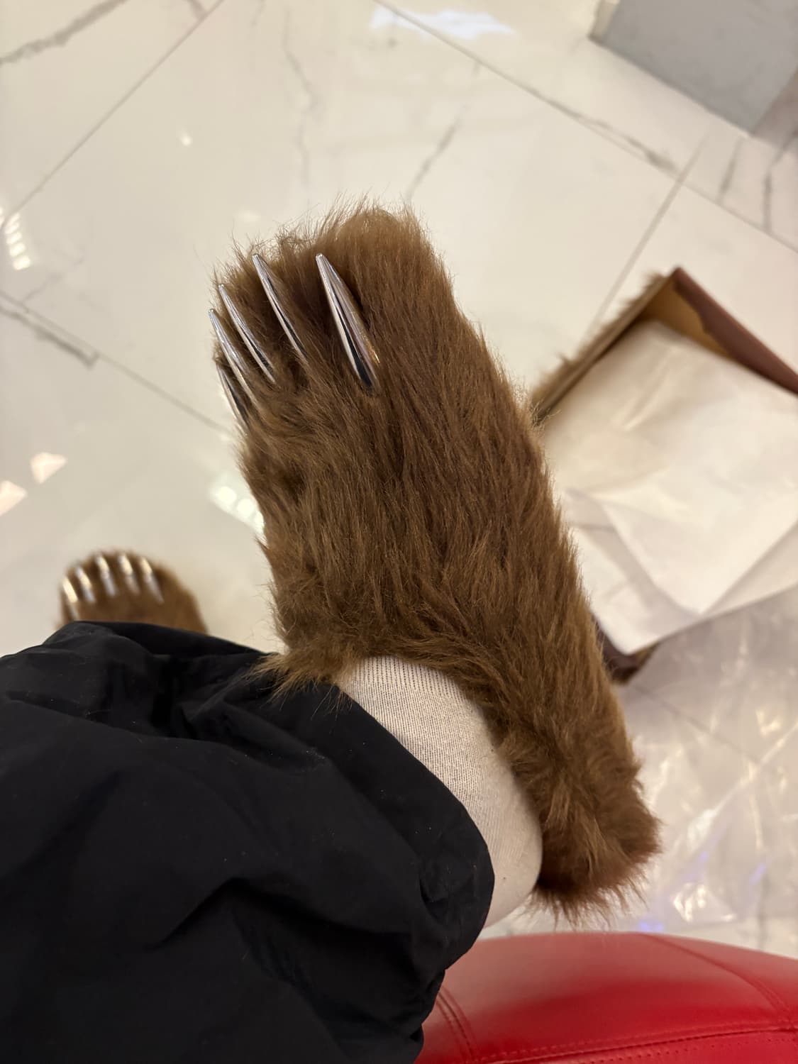 브레이브스트 스튜디오 베어 클로 뮬 브라운 상품이미지4