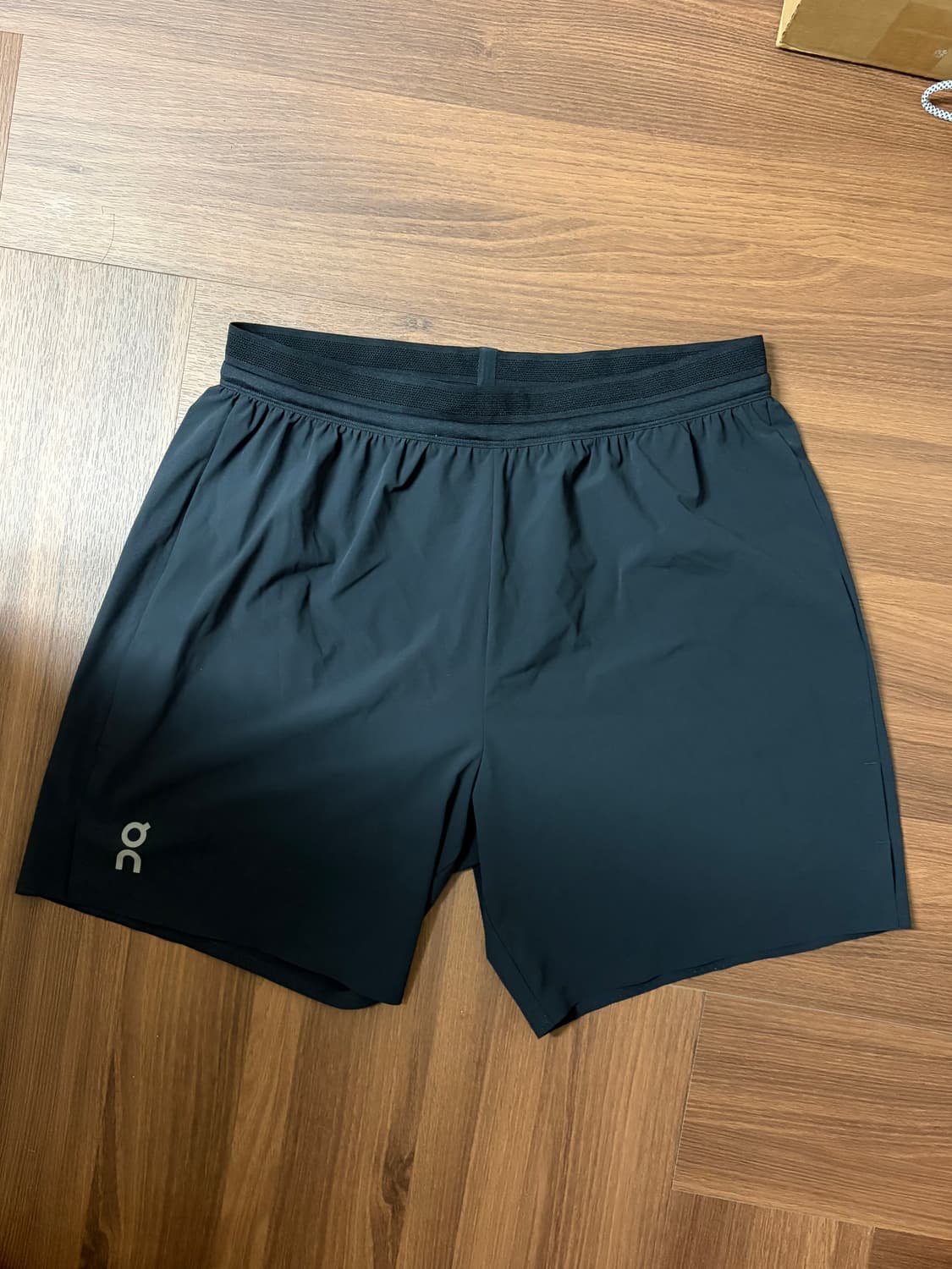 온러닝 7인치 퍼포먼스 쇼츠 M 판매  상품이미지1