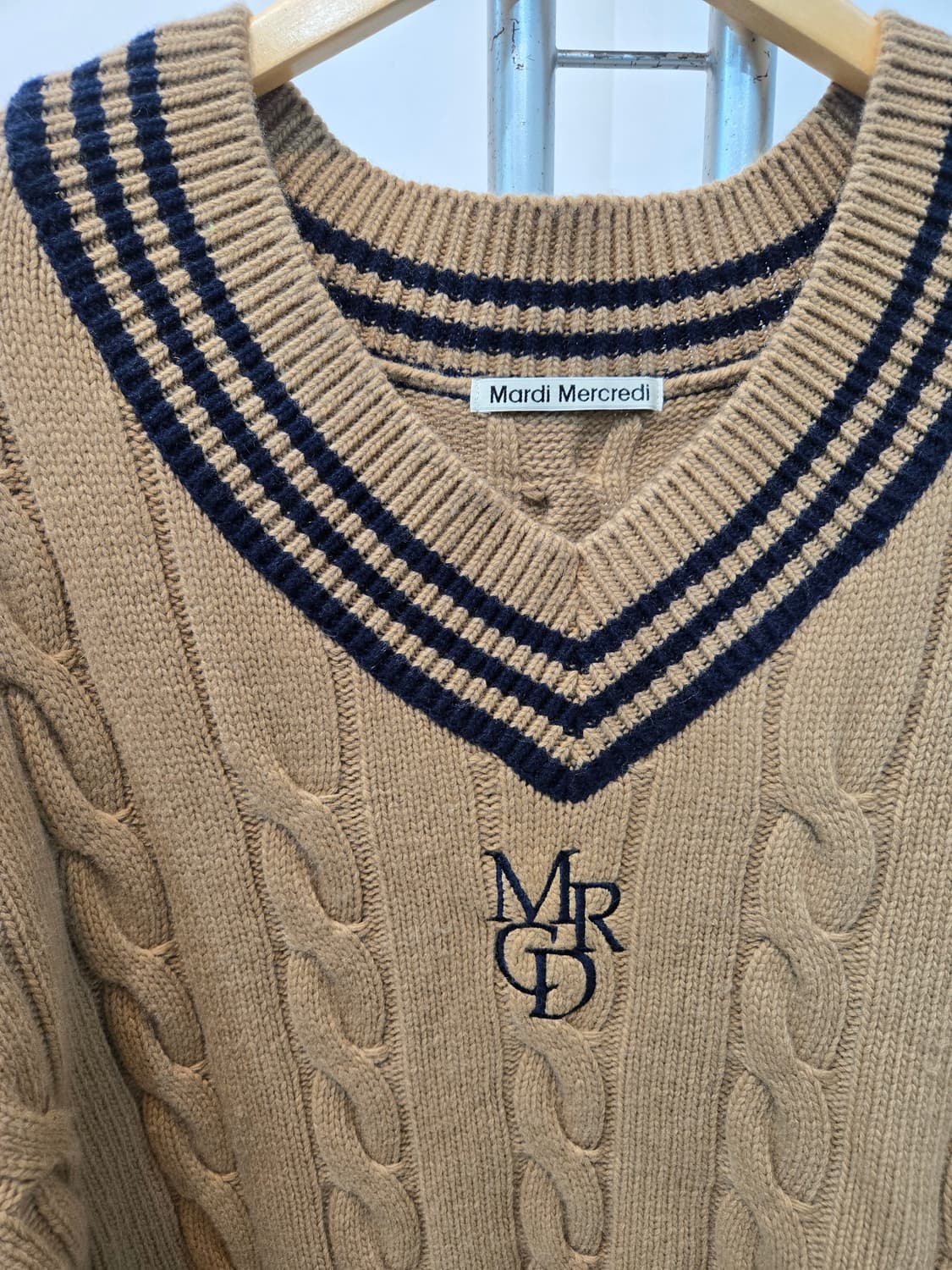 Mardi mercredi 브이넥 오버핏 니트 상품이미지2
