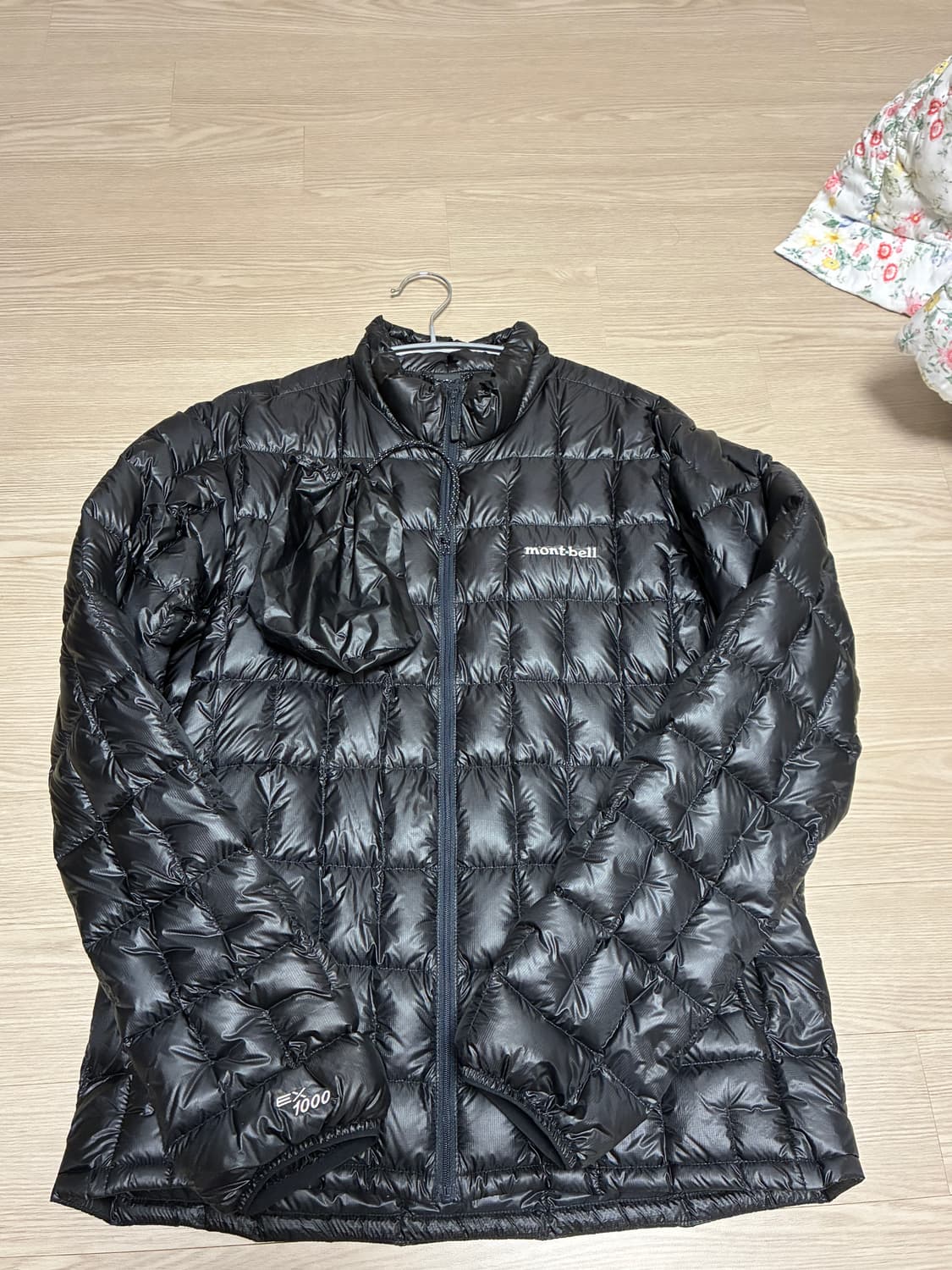 몽벨 경량패딩 상품이미지1