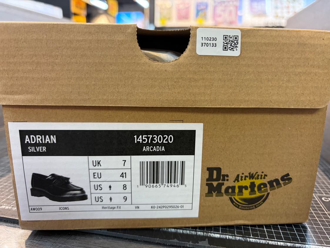 닥터마틴 아드리안 실버 260 상품이미지1