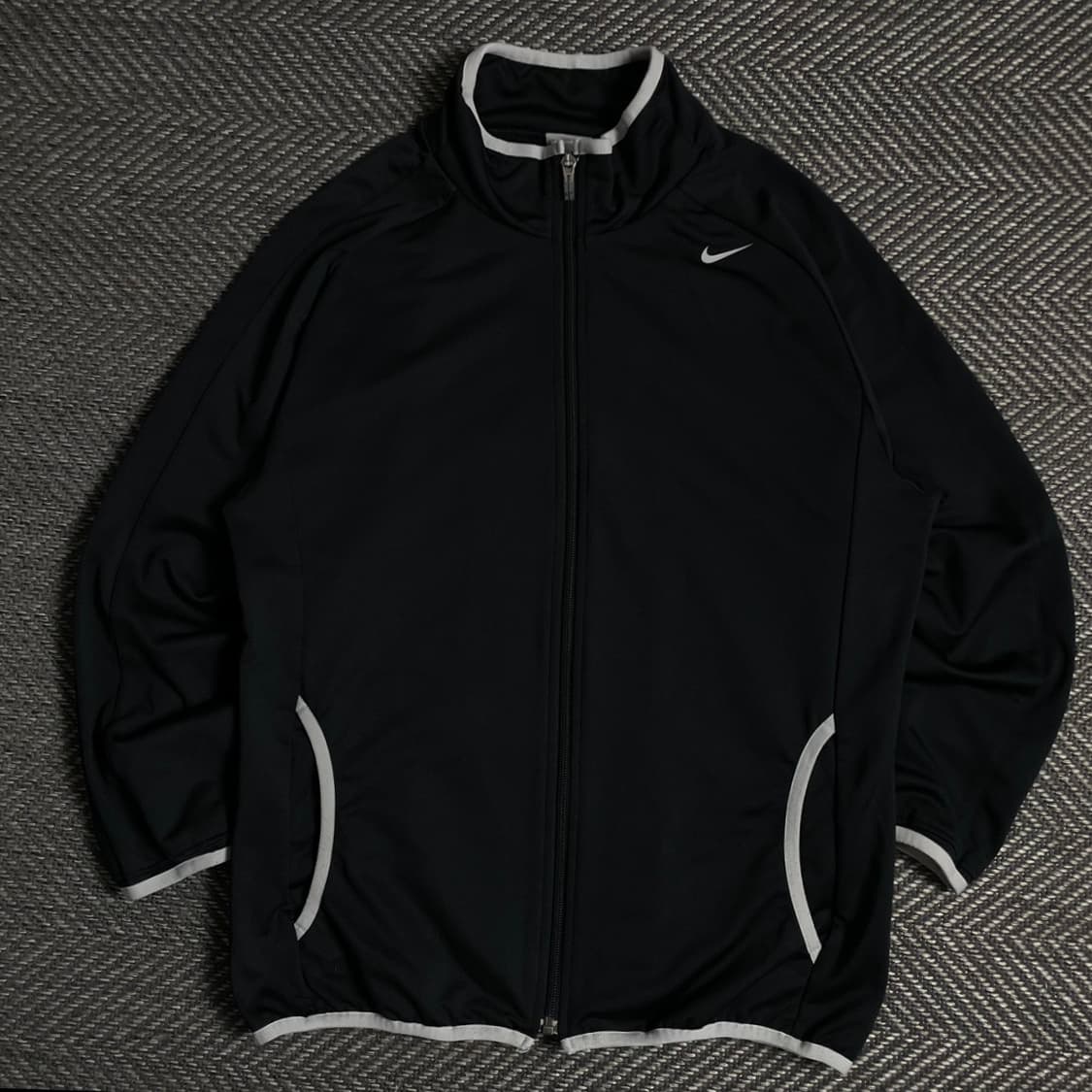 나이키 드라이핏 스우시로고 블랙 올드스 쿨 트레이닝 자켓o 5060 상품이미지1