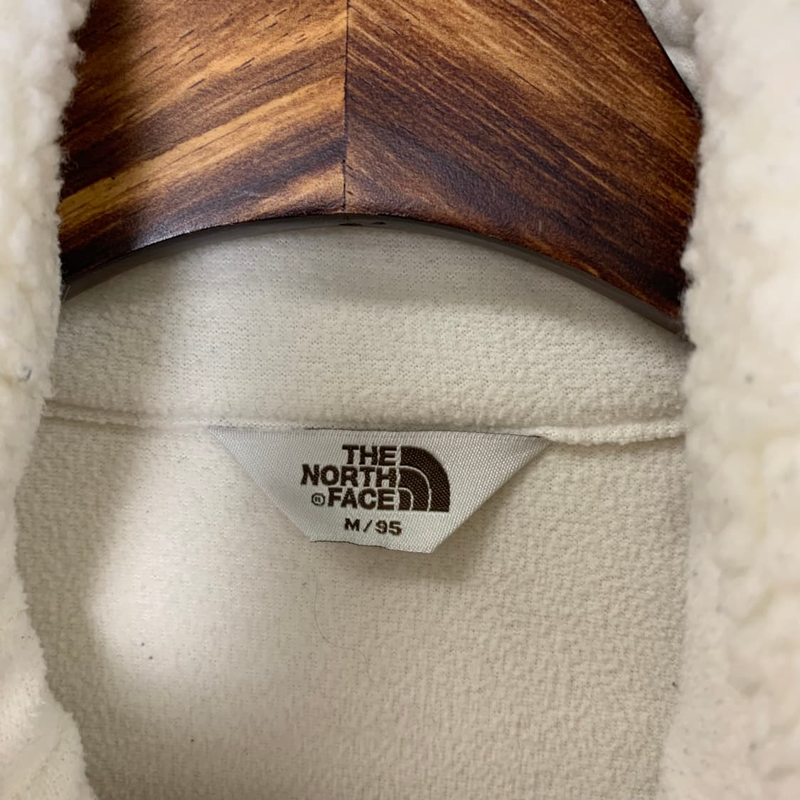 노스페이스 신형 화이트 쉐르파 플리스 자켓 상품이미지10