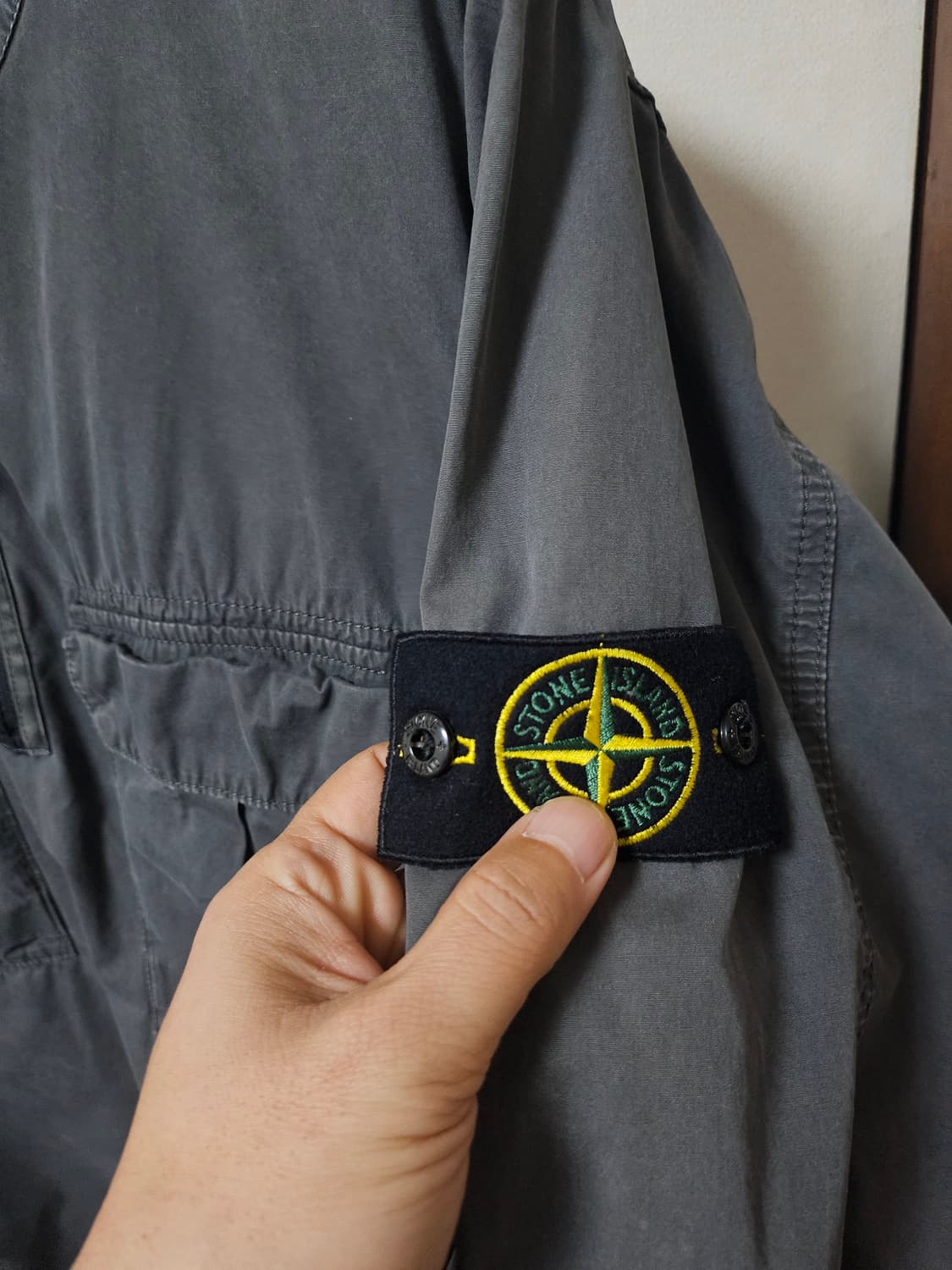 스톤아일랜드 박서준 아노락 자켓 블랙 상품이미지2