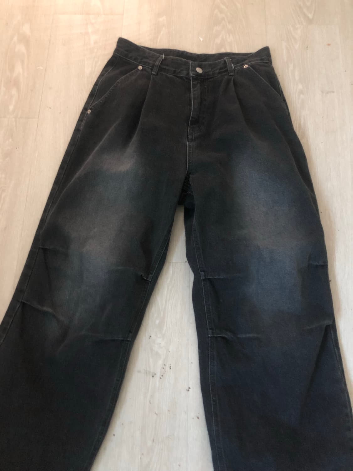 꼼파뇨 원턱 파라슈트 흑청바지 32 size 상품이미지2