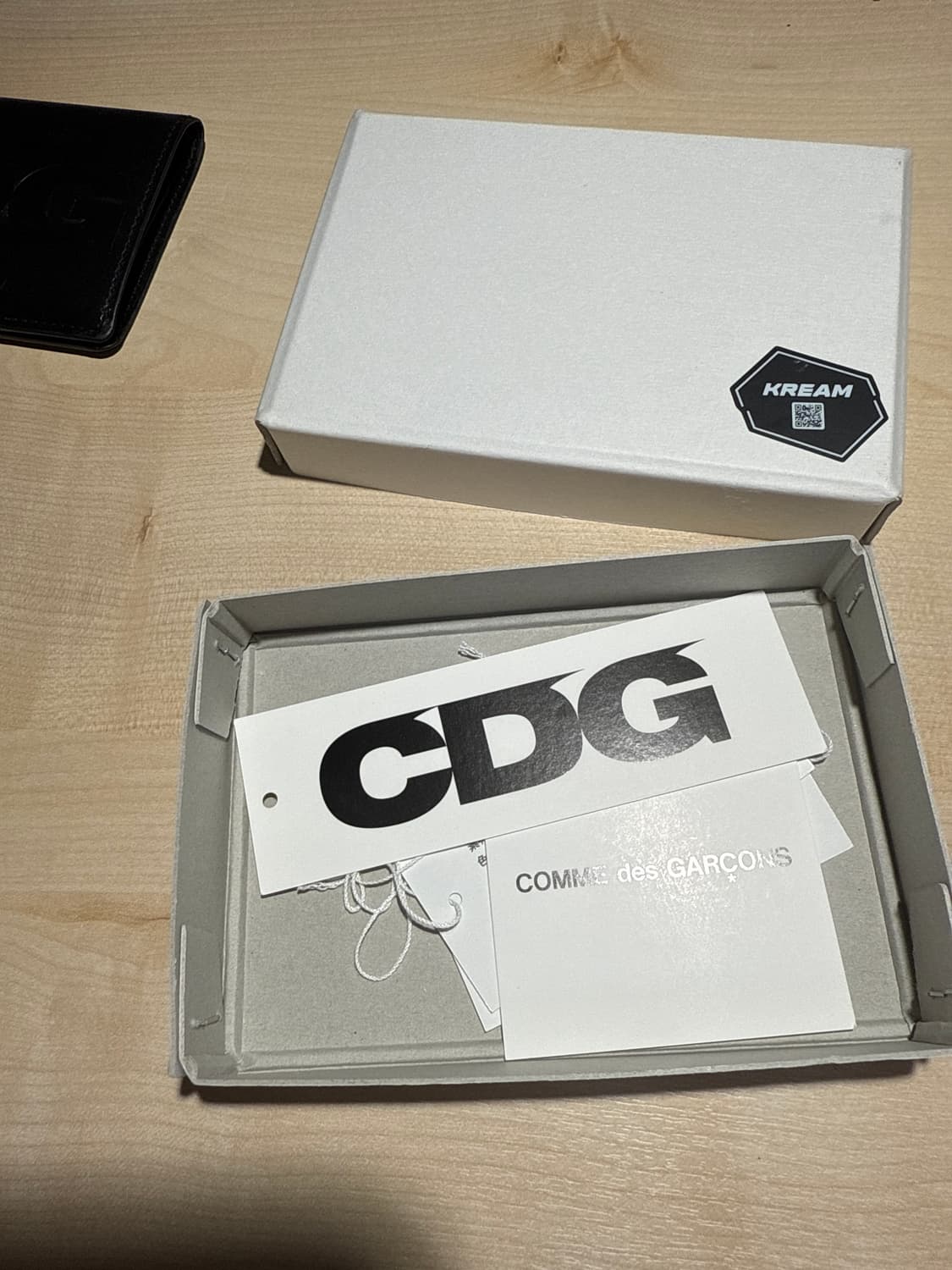 꼼데가르송 지갑 상품이미지2