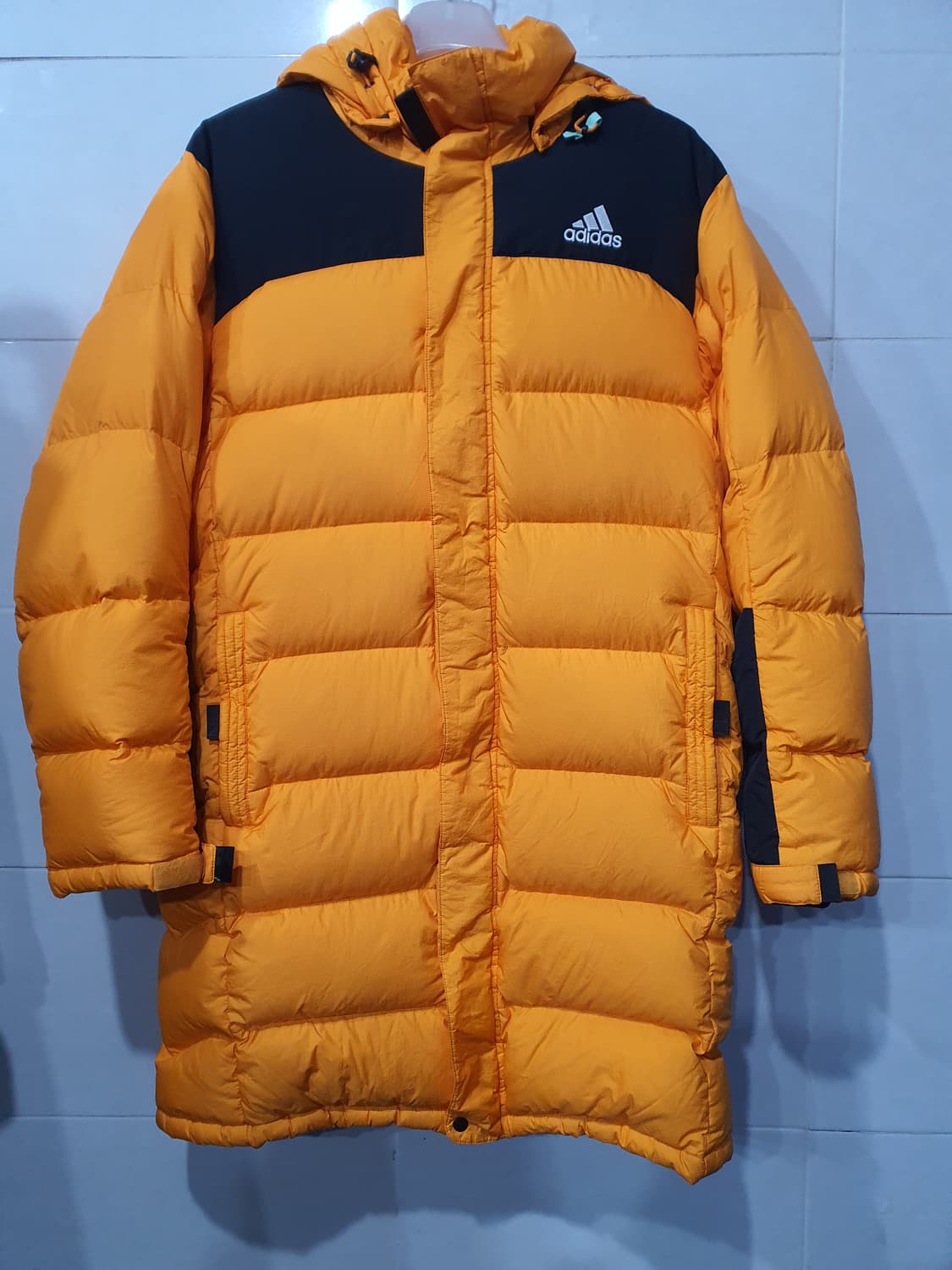 아디다스 구스 롱패딩 상품이미지1