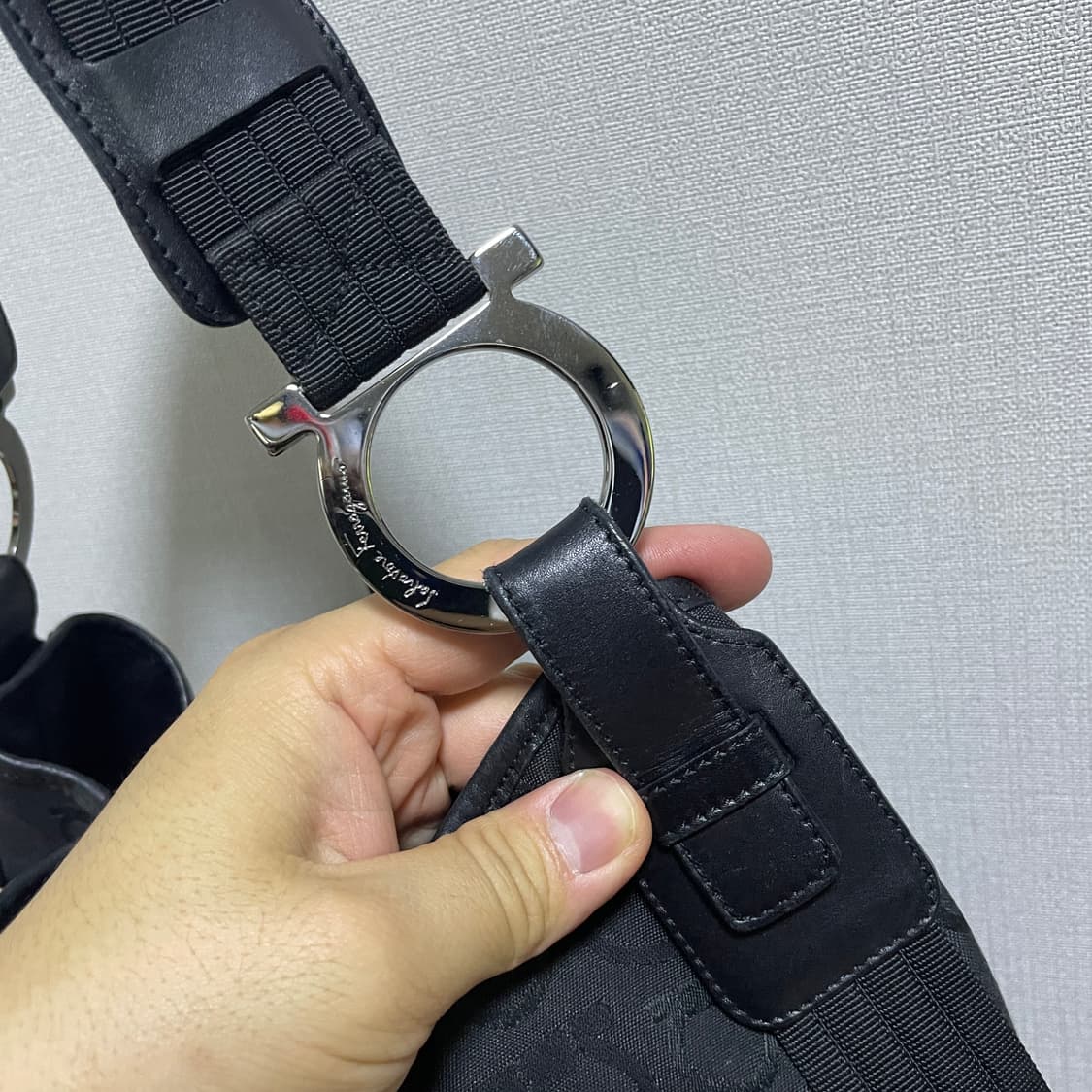 살바토레 페라가모 간니치 로고 호보백 상품이미지5