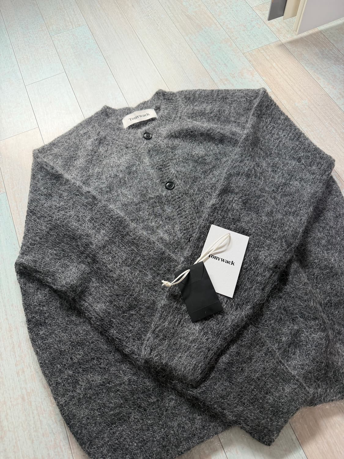 토니웩 울 모헤어 가디건 새상품 판매합니다 상품이미지1