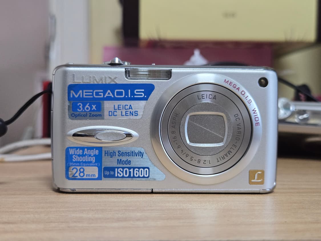 루믹스 DMC-FX01, 라이카 C-LUX1 동일모델 상품이미지1