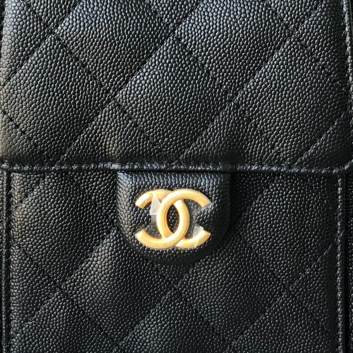 샤넬 25백 스몰 캐비어 금장 상품이미지3