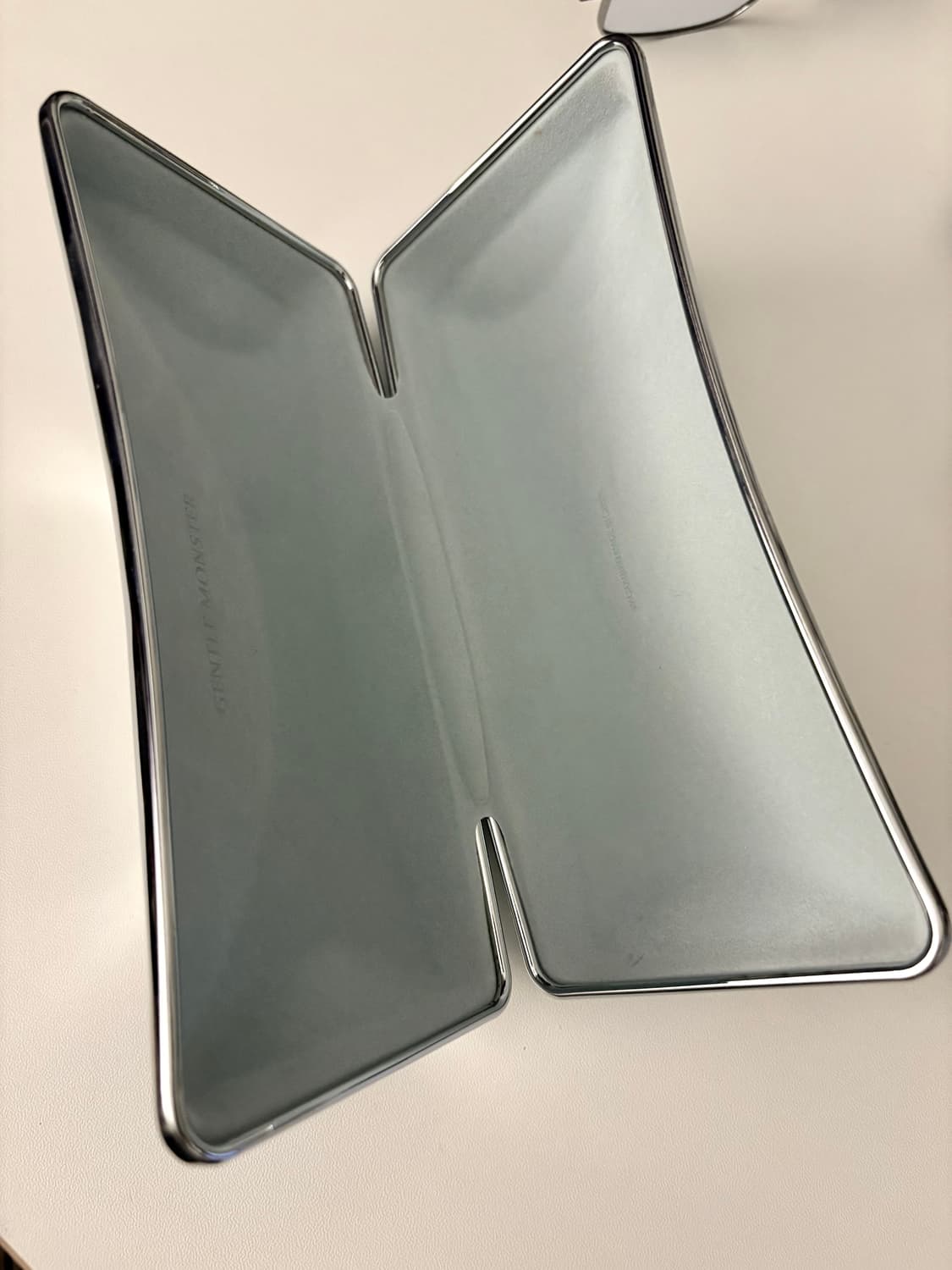 gentle monster 젠틀몬스터 아토믹 안경 상품이미지7