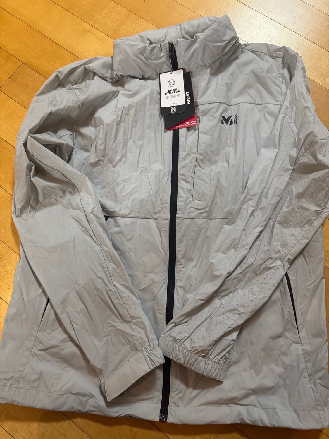 밀레 하이브리드 방풍 바람막이 상품이미지1