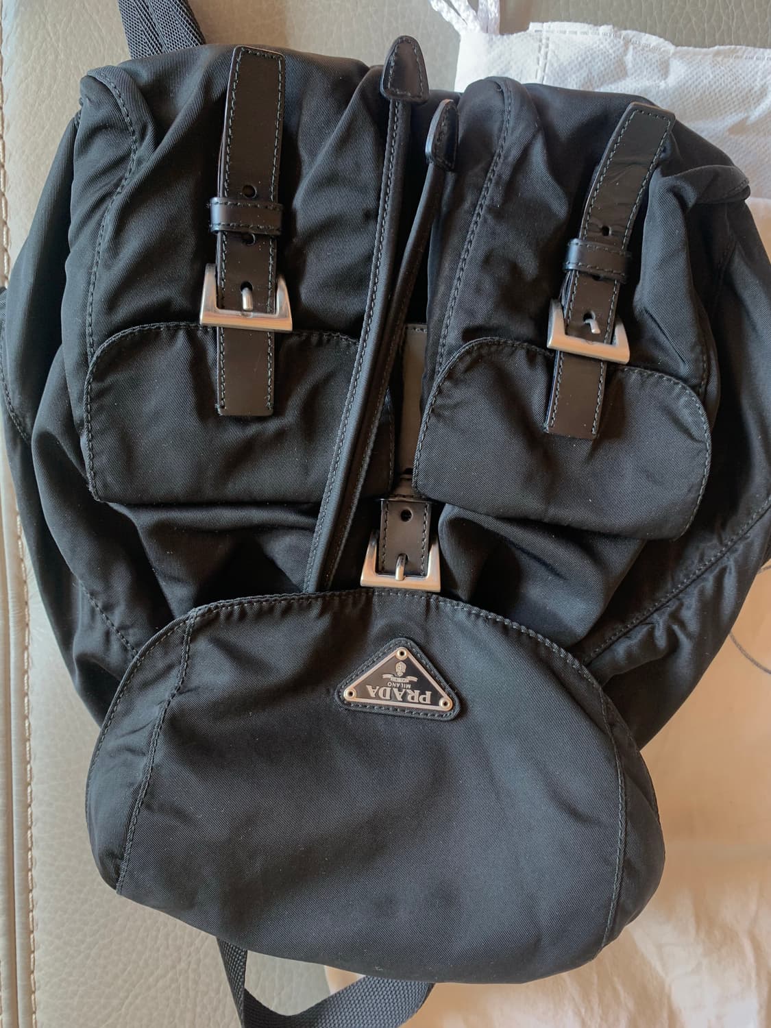 프라다 리나일론 스몰 백팩 블랙 상품이미지8