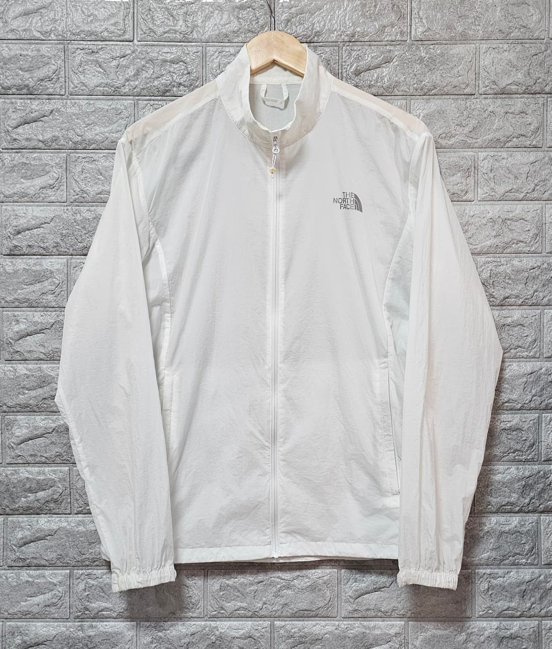 노스페이스 바람막이 100 상품이미지1