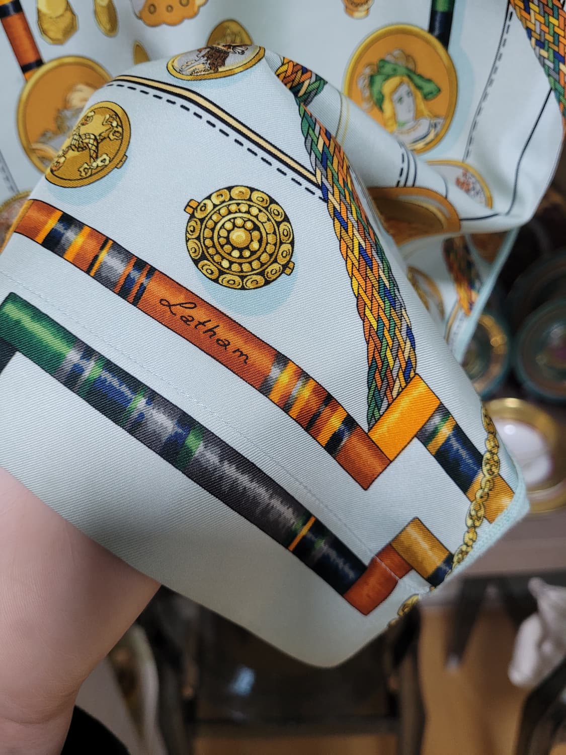 정품 에르메스 실크 캐시미어 니ㄸ 상품이미지4