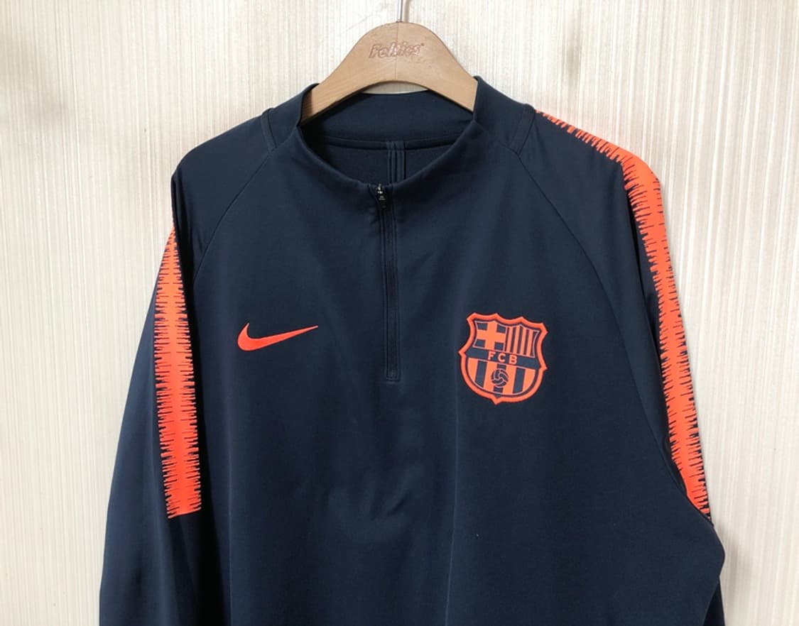 나이키 17-18 FC바르셀로나 어센틱 스쿼드드릴탑 XL(110) 상품이미지6