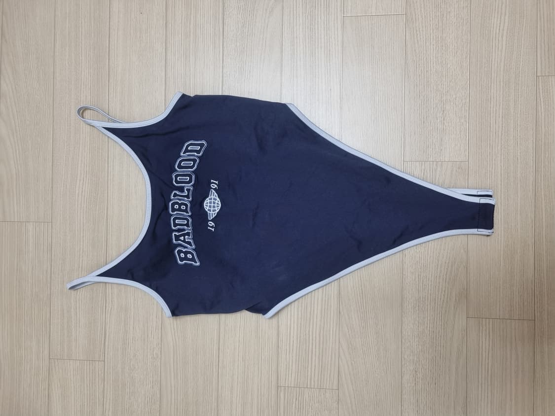 배드블러드 유니버시티 로고 딥 컷 바디수트 S 상품이미지1