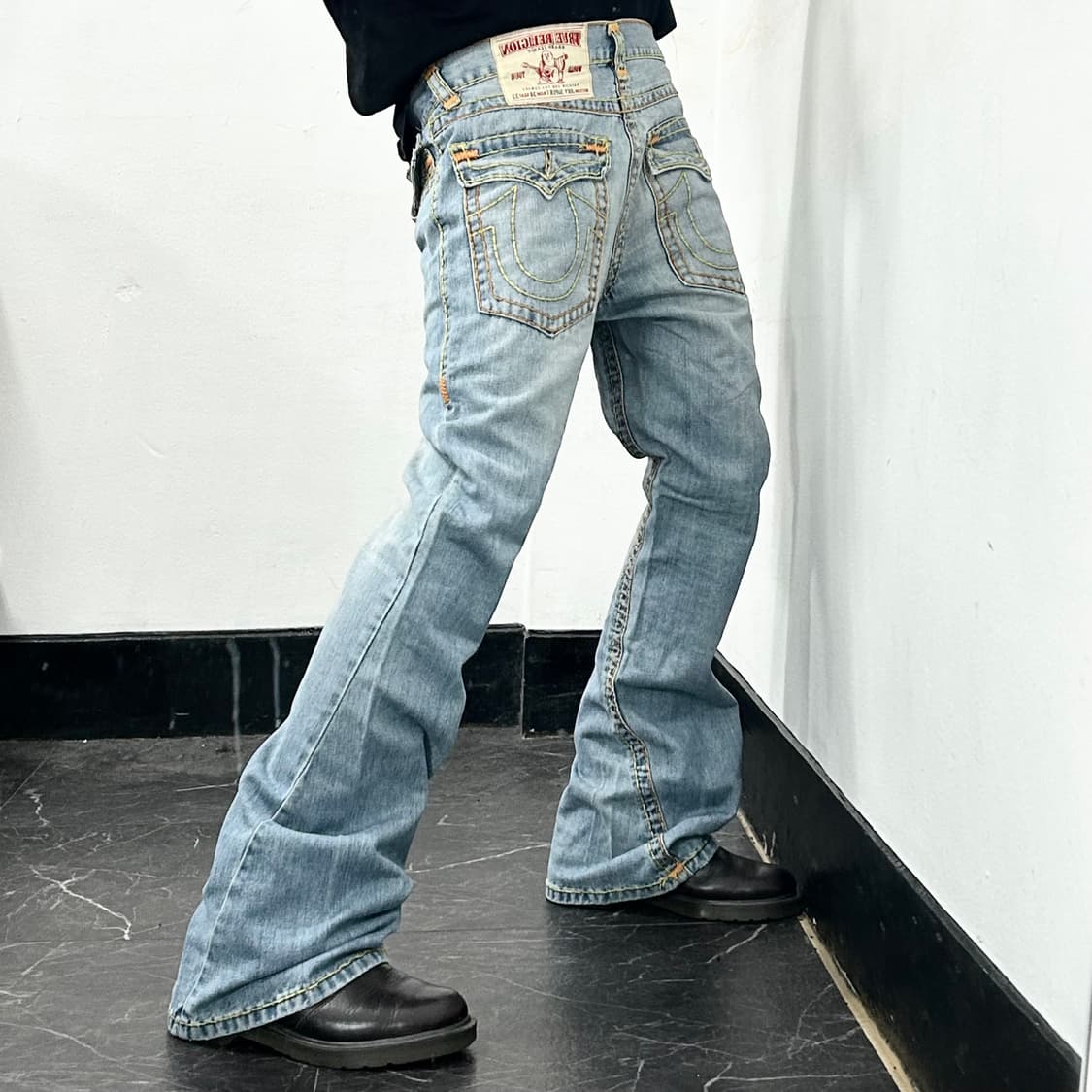 트루릴리전 월드투어 부츠컷 데님 팬츠 상품이미지1