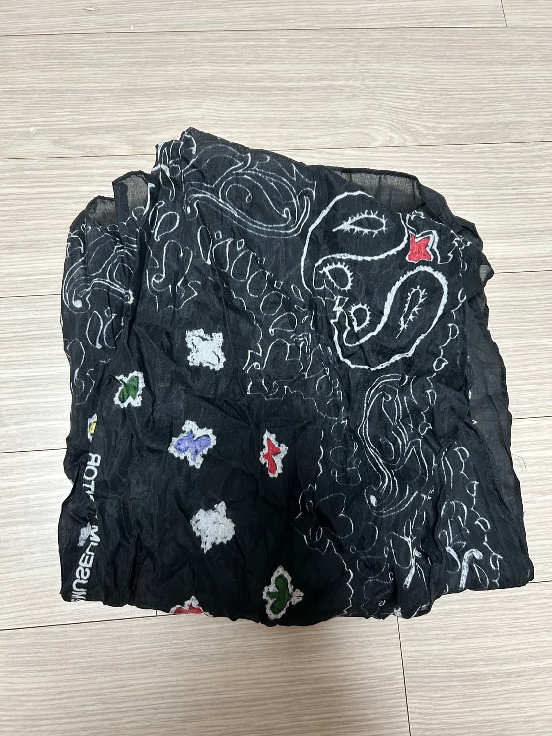 더 뮤지엄 비지터 스카프 상품이미지2