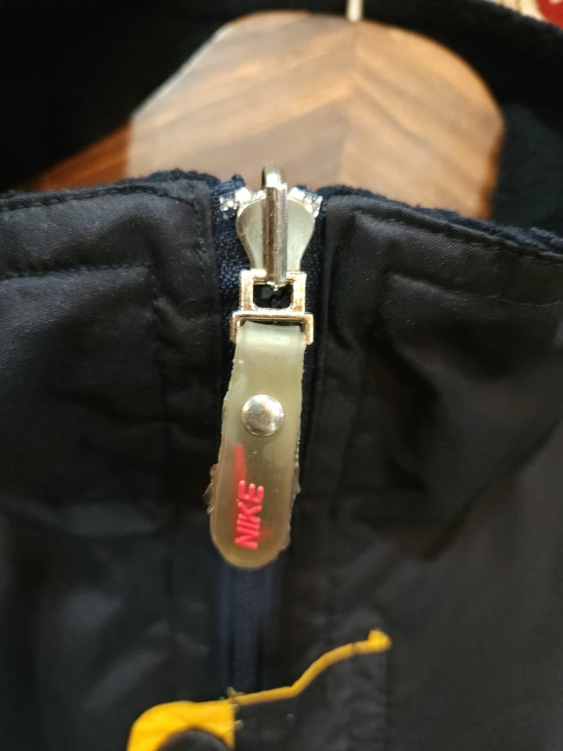 나이키 90s 빅 스우시 양면 바람막이 후리스 점퍼

 상품이미지3