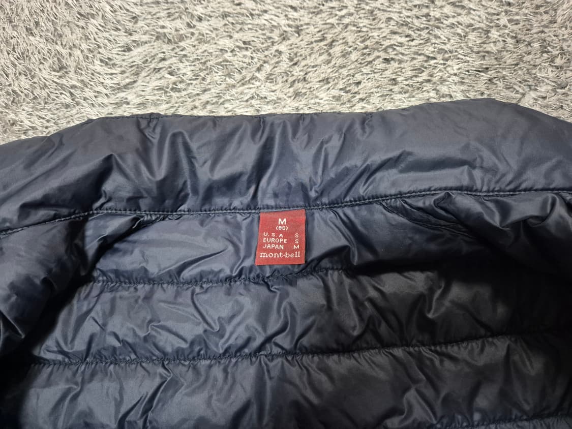몽벨 여성 구스다운 경량 패딩 95(M) 상품이미지6