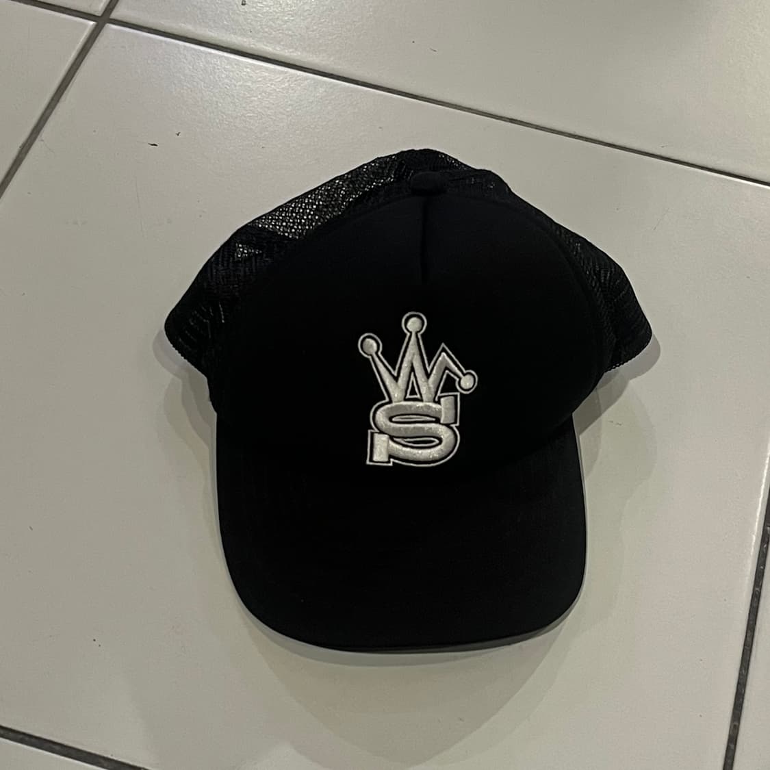 스투시 x 아워레가시 워크샵 블랙 트러커캡 상품이미지1