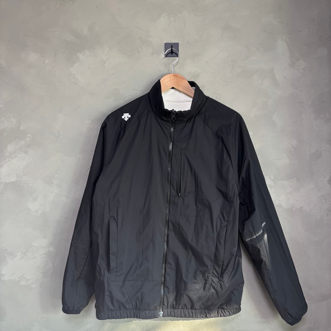 데상트 스위스 스키팀 양면 플리스 집업 화이트 상품이미지4