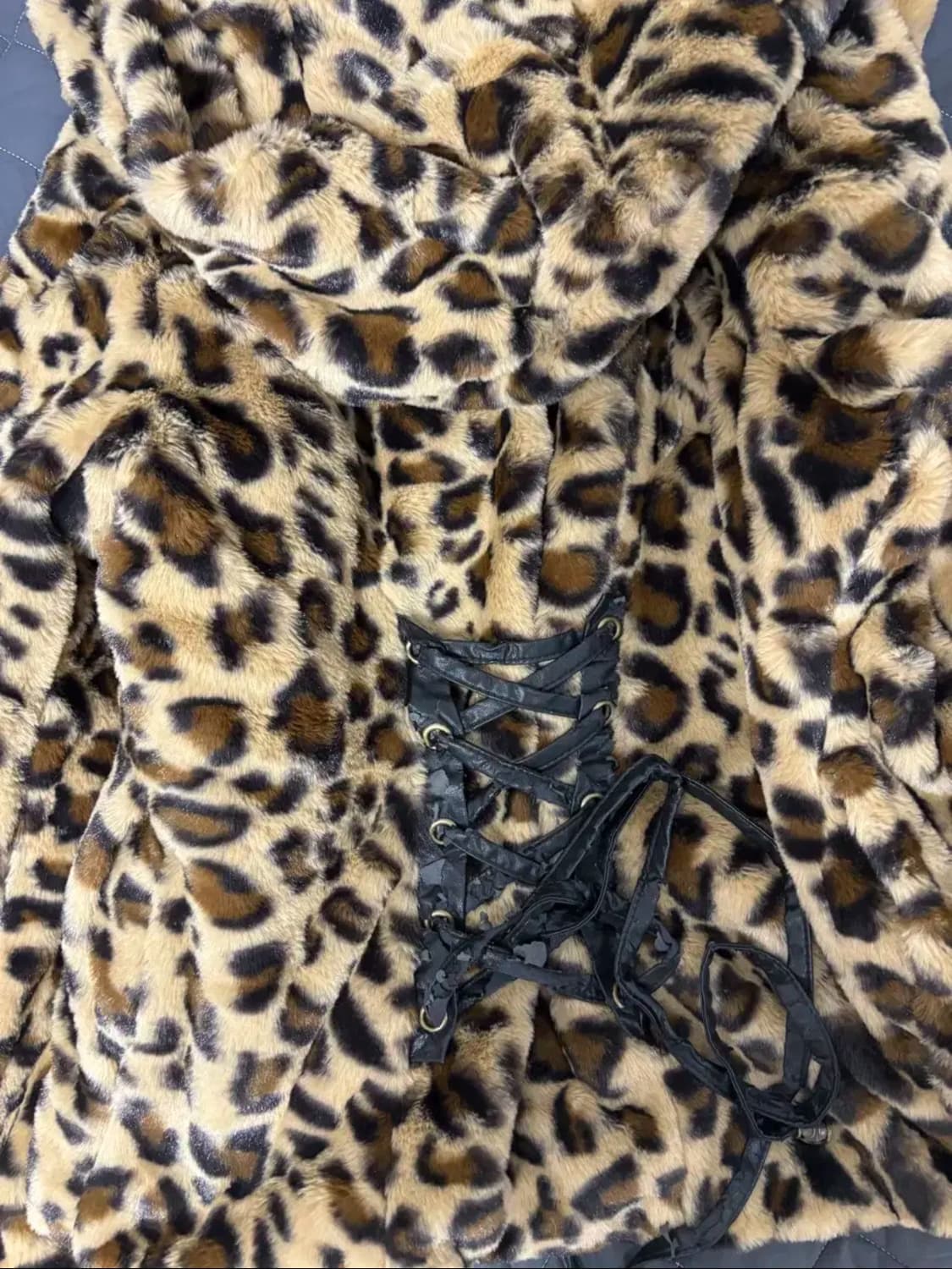 지금만) d.i.a 오네갸루 호피 퍼코트 상품이미지2