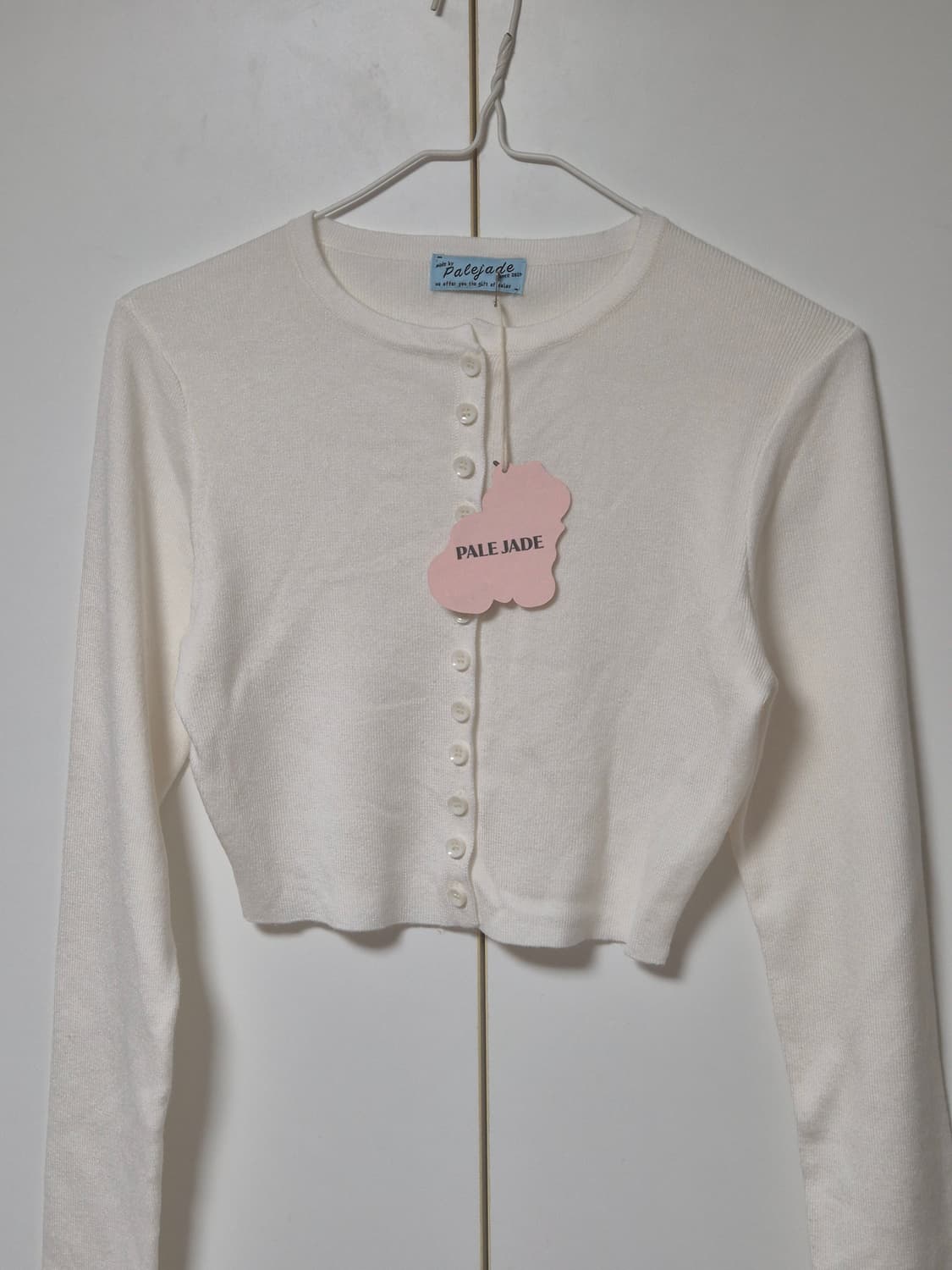 페일제이드 긴팔 크롭 가디건 화이트 상품이미지3