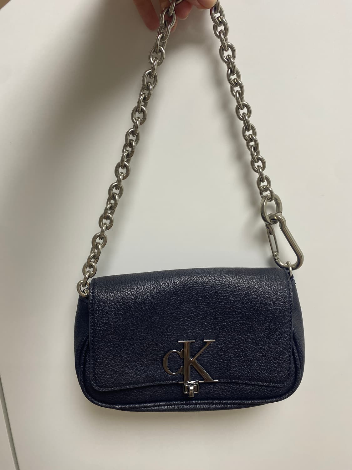 캘빈클라인 체인 미니 숄더백 상품이미지1