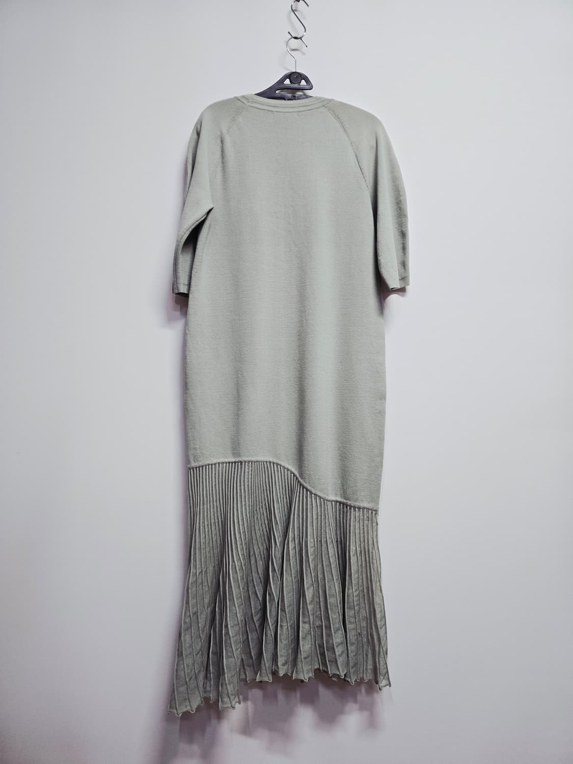 시스템 연그린 플리츠 롱 니트 원피스 상품이미지4