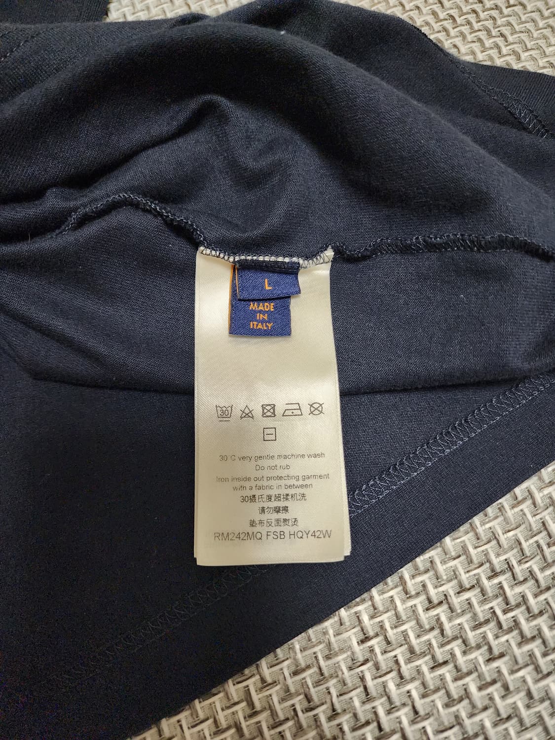 루이비통 그라디언트 코튼 티셔츠 상품이미지4