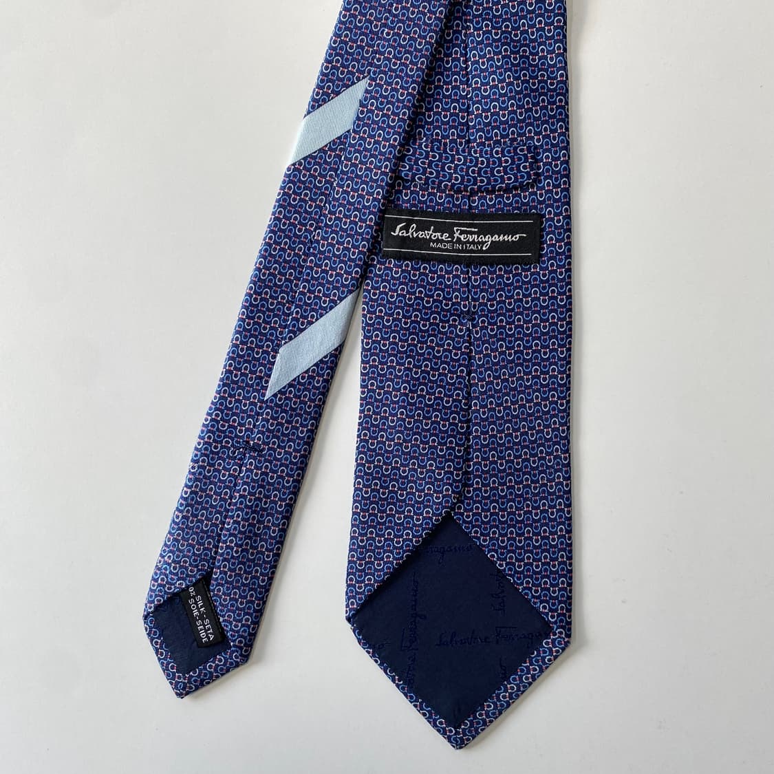 페레가모(Ferragamo) 명품 정품 모노그램넥타이 상품이미지3