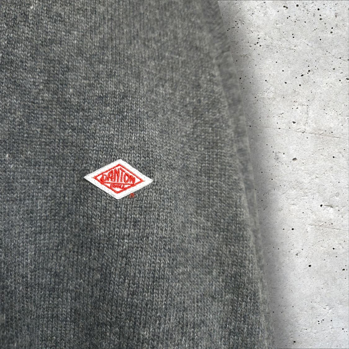 단톤 크루넥 니트 가디건 차콜 (95/M) 상품이미지4