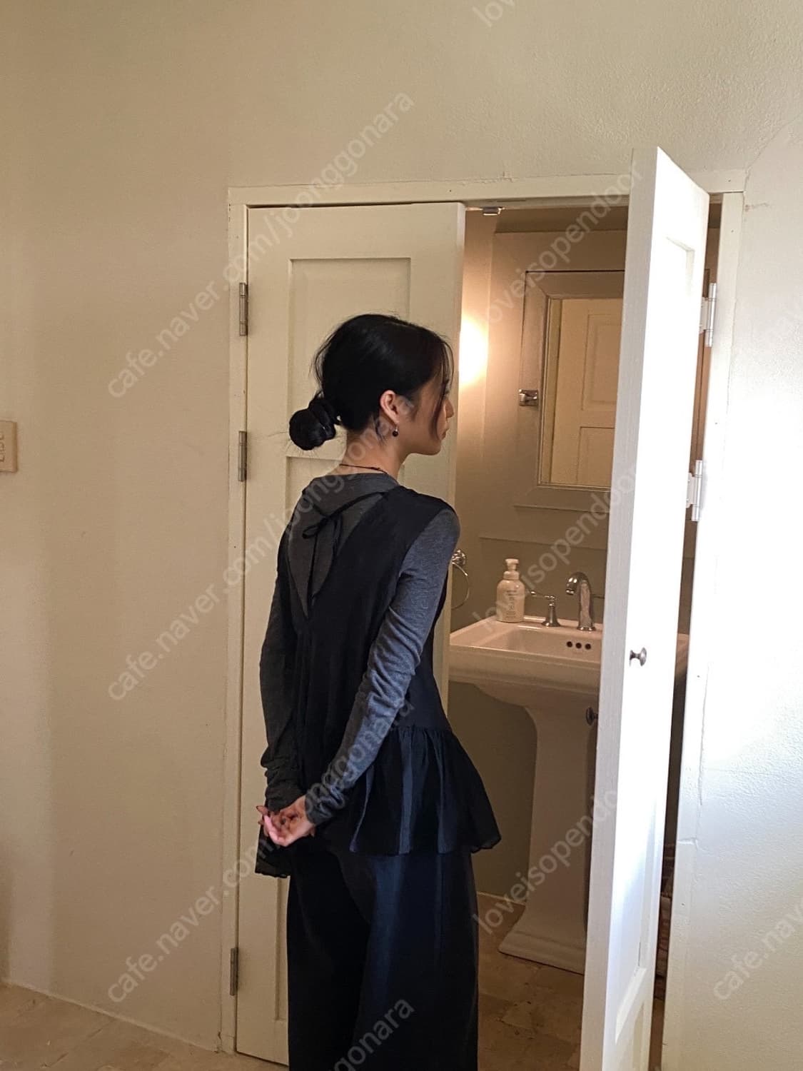 인더모드 inthemode 레이어드 프릴나시,캐롤 가디건 상품이미지6