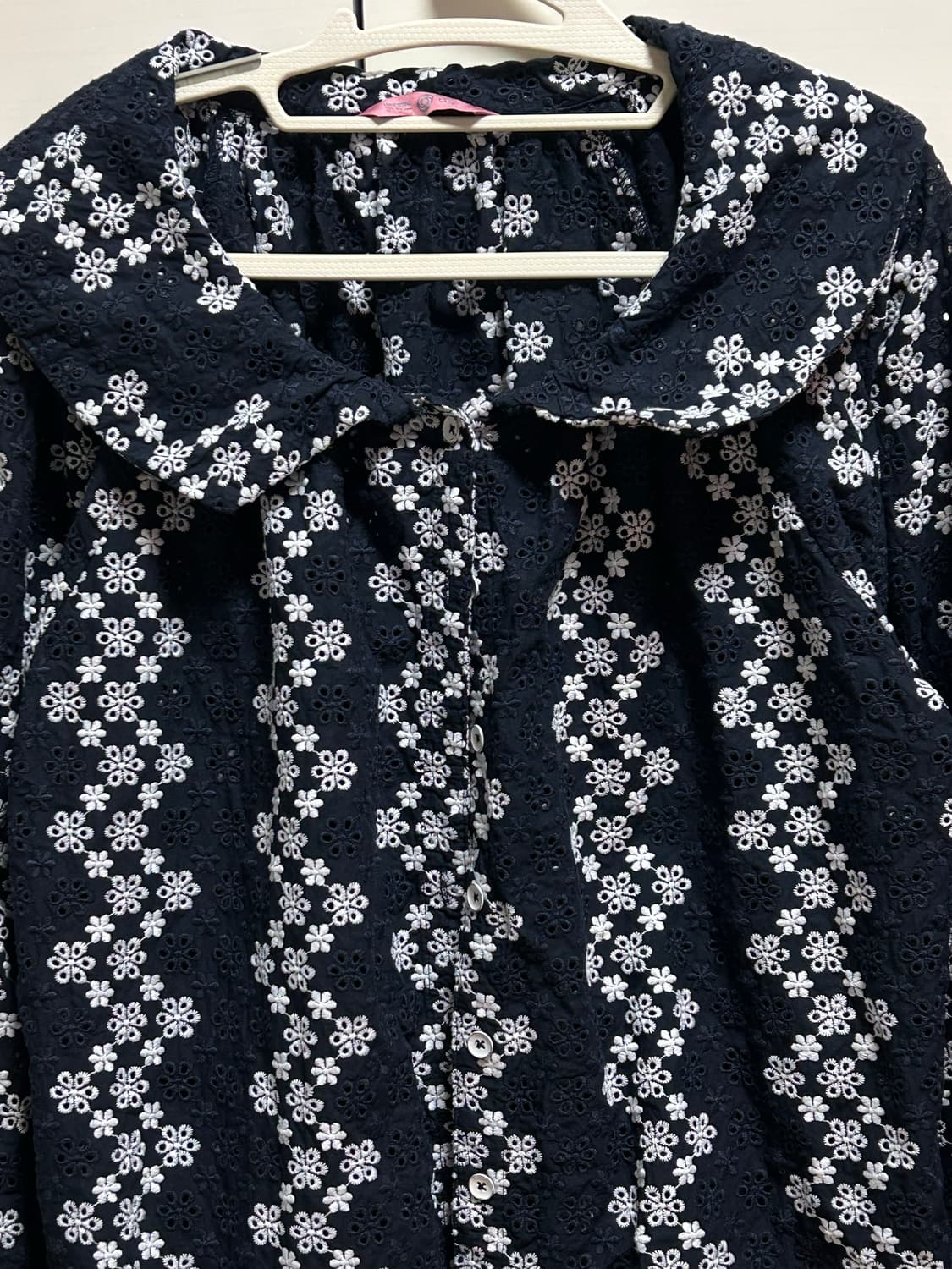 나인온스 꽃무늬 네이비 블라우스 L 상품이미지2