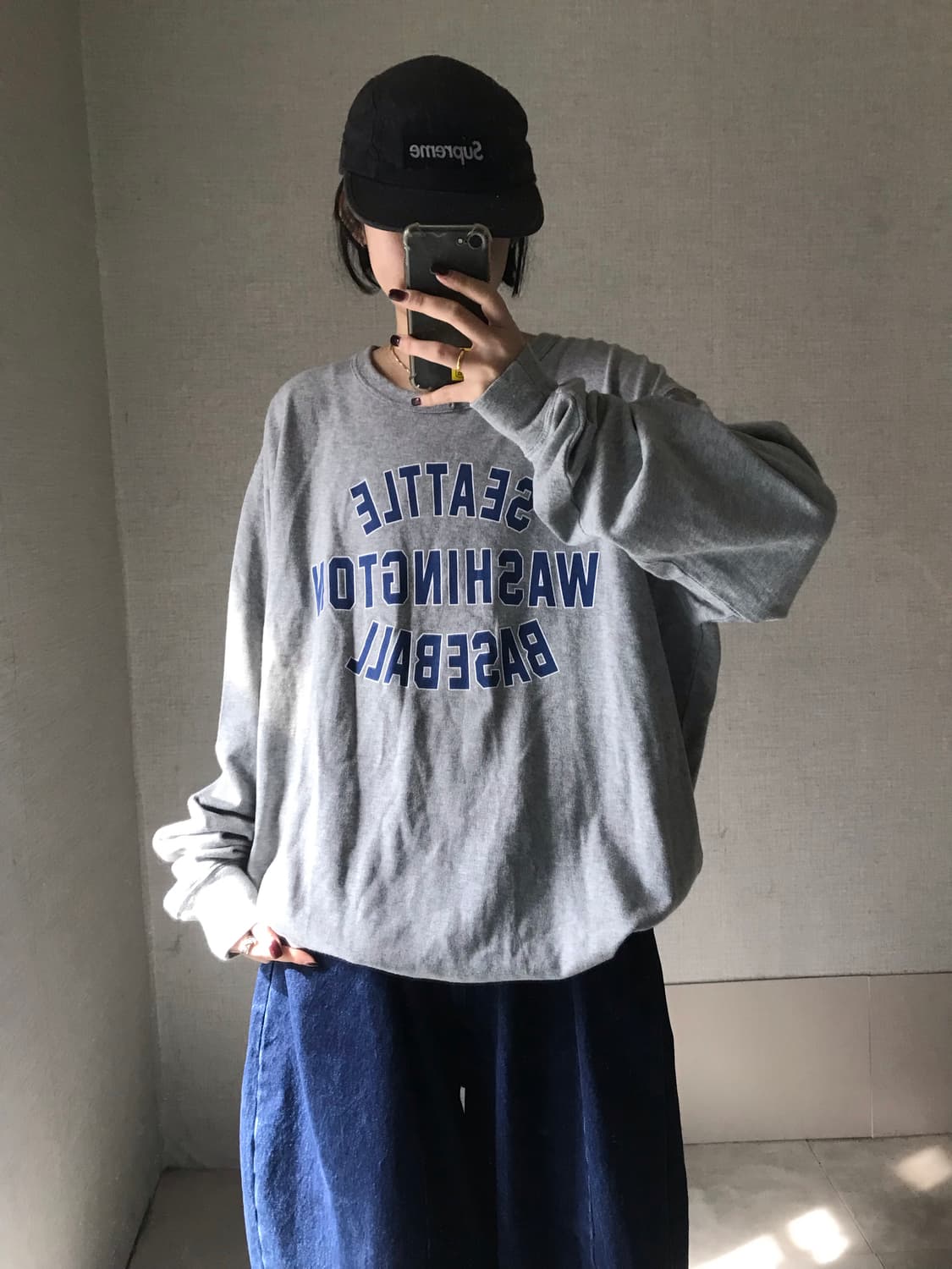 챔피온 그레이 베이스볼 오버핏 맨투맨 상품이미지1