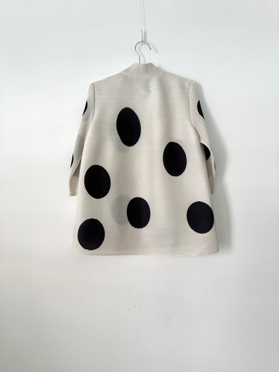 Dot pleats cardigan / ivory 상품이미지4