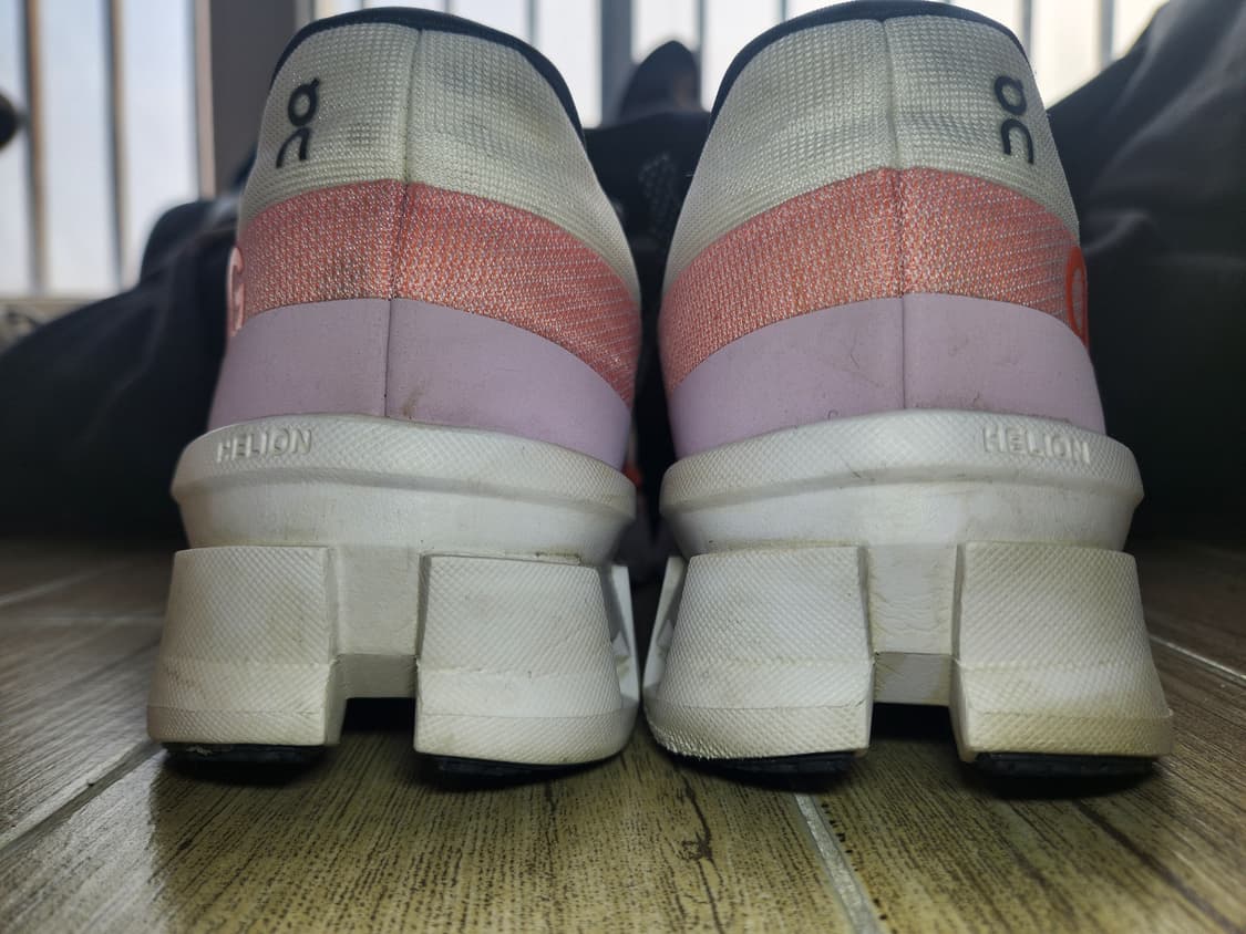 온 러닝(On Running) 클라우드몬스터2 화이트 플레임 (265) 상품이미지7