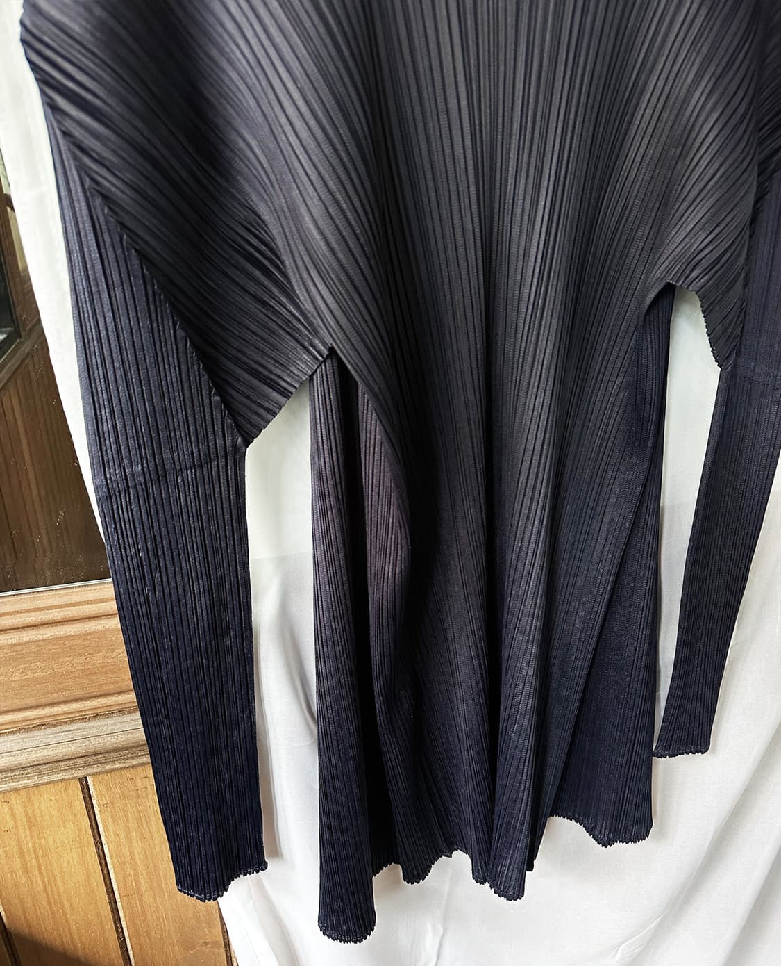 PLEATS PLEASE navy cardigan 상품이미지7