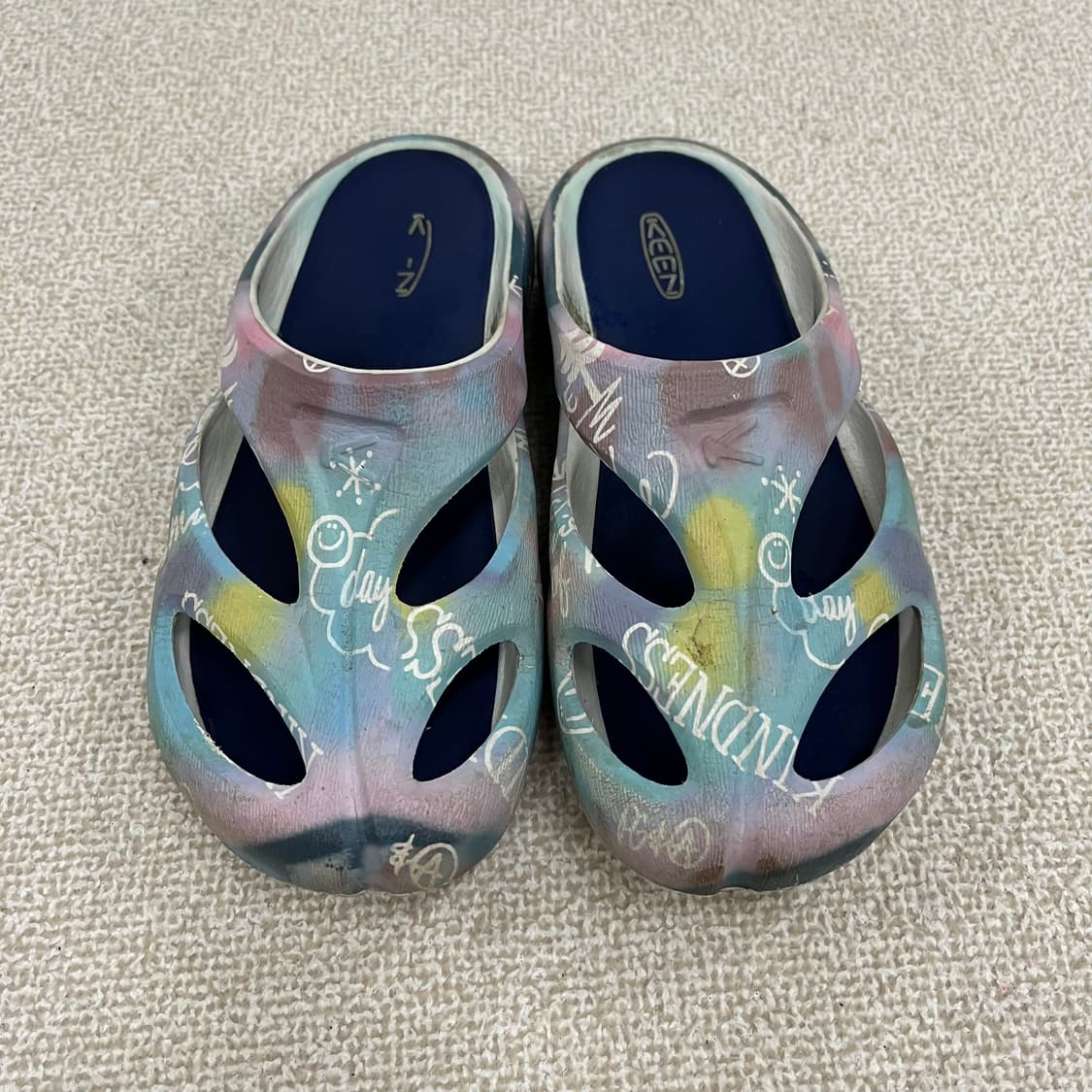 235-40정도 킨 샨티 슬라이드 슬리퍼 0123M 상품이미지1