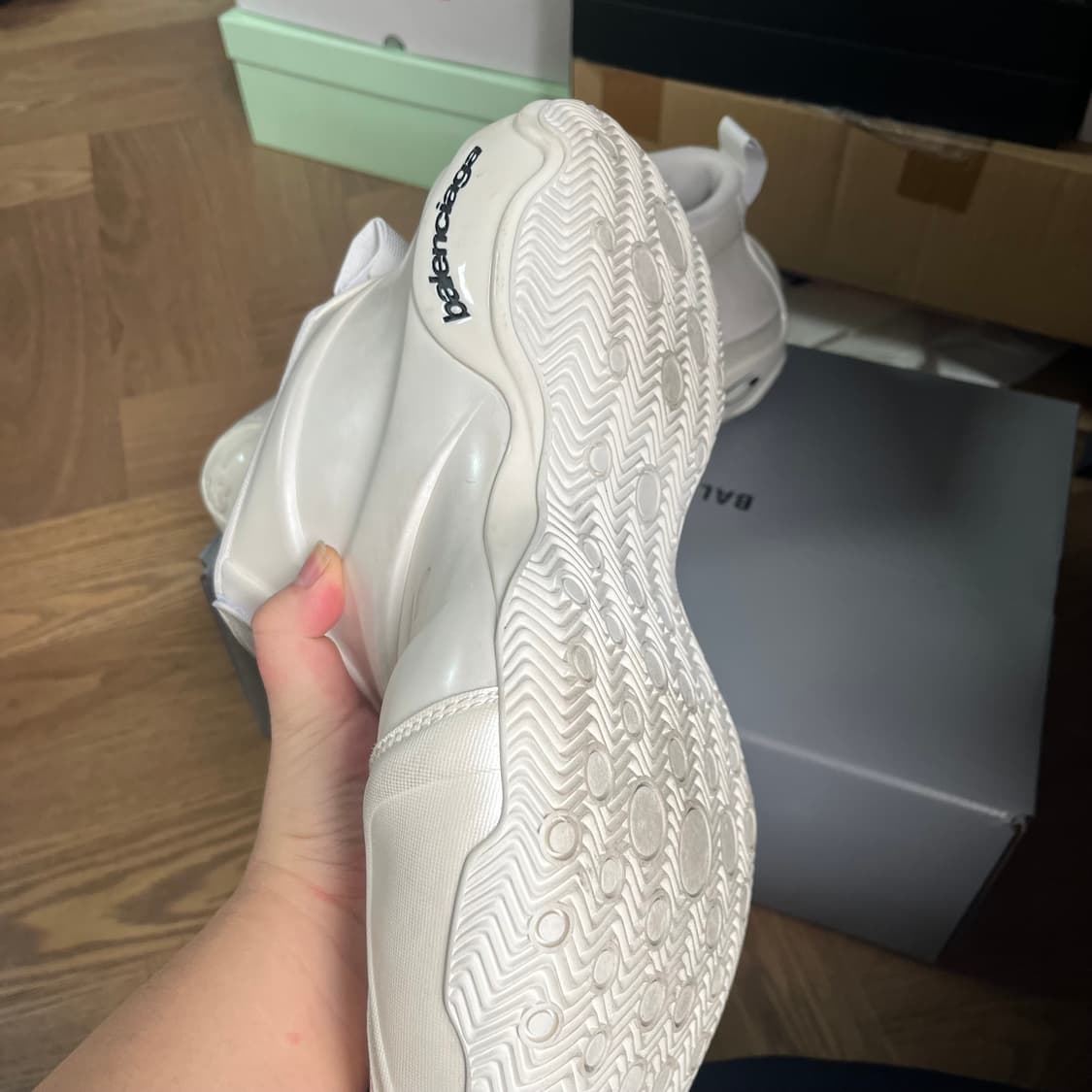 교신가능)발렌시아가 바스켓볼 화이트 43 상품이미지2